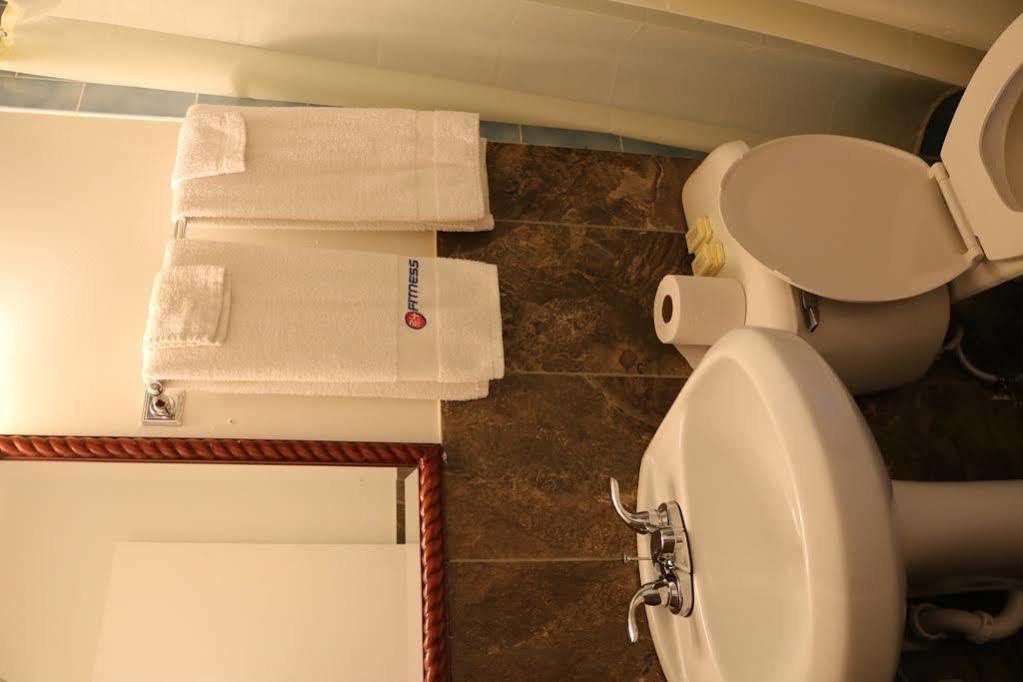 Miami Inn & Suites Oak Lawn Exteriör bild